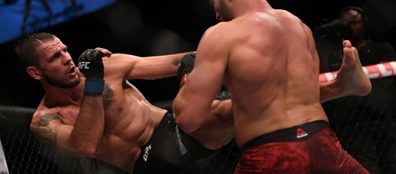 Το ακούσαμε και αυτό: «Ο κορωνοϊός μεταδίδεται μέσω της τηλεόρασης» υποστηρίζει γνωστός παλαιστής